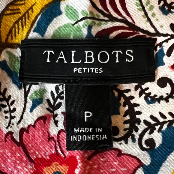 Floral Shirt with Henley Collar and Roll-up Sleeve Tab - Picture 12 of 13